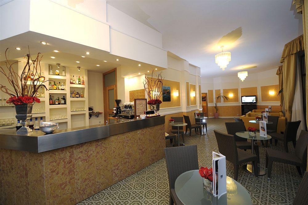 Hotel Grand 4*