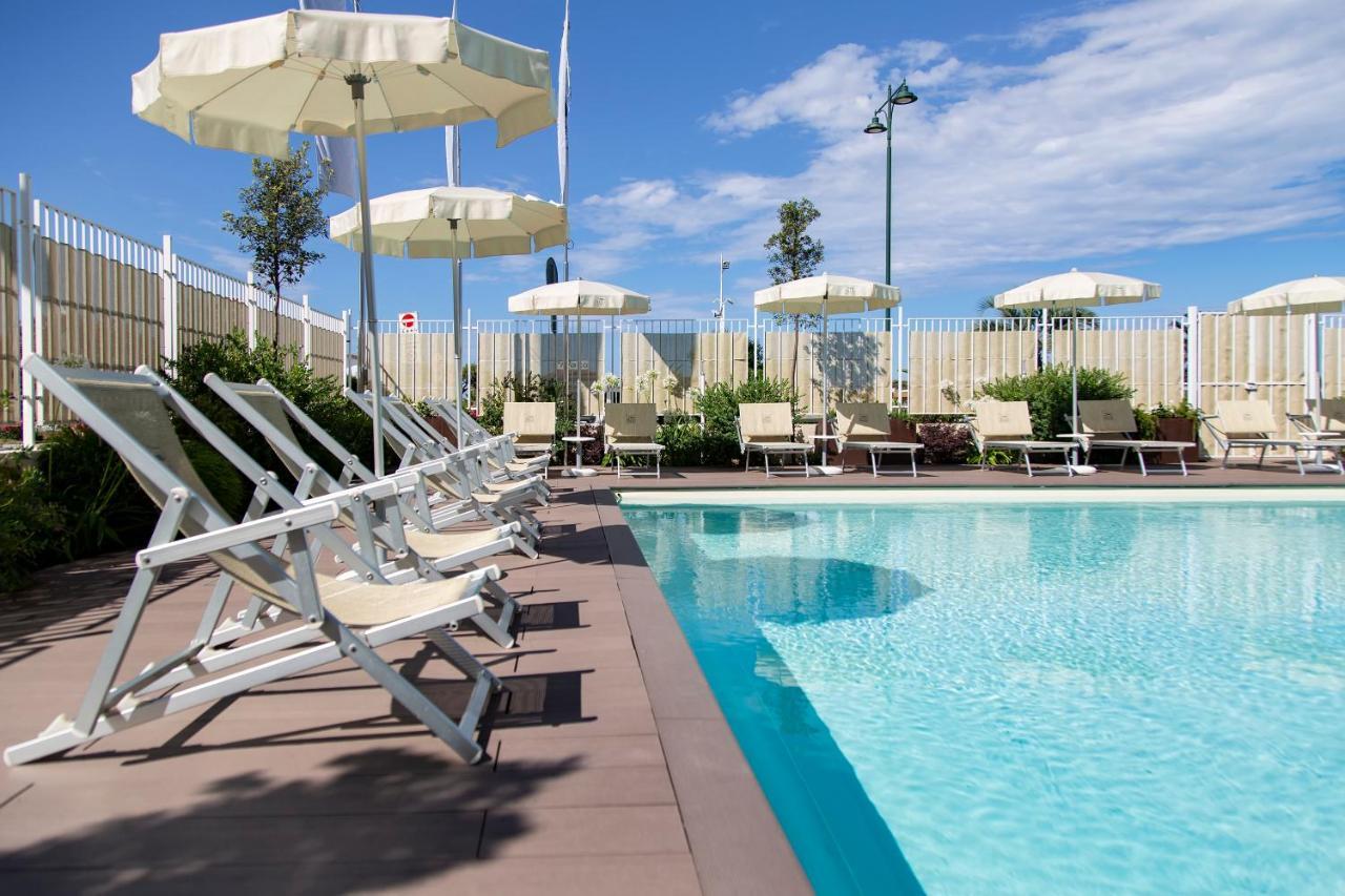 Hotel Grand 4*