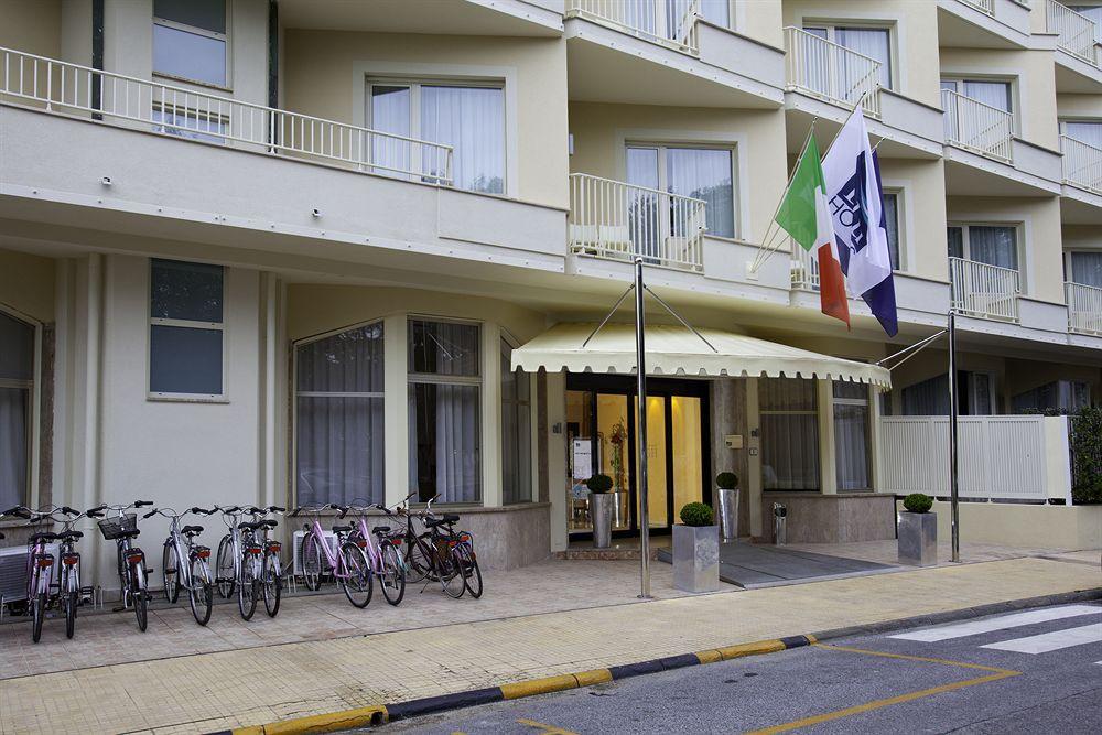 Hotel Grand 4*