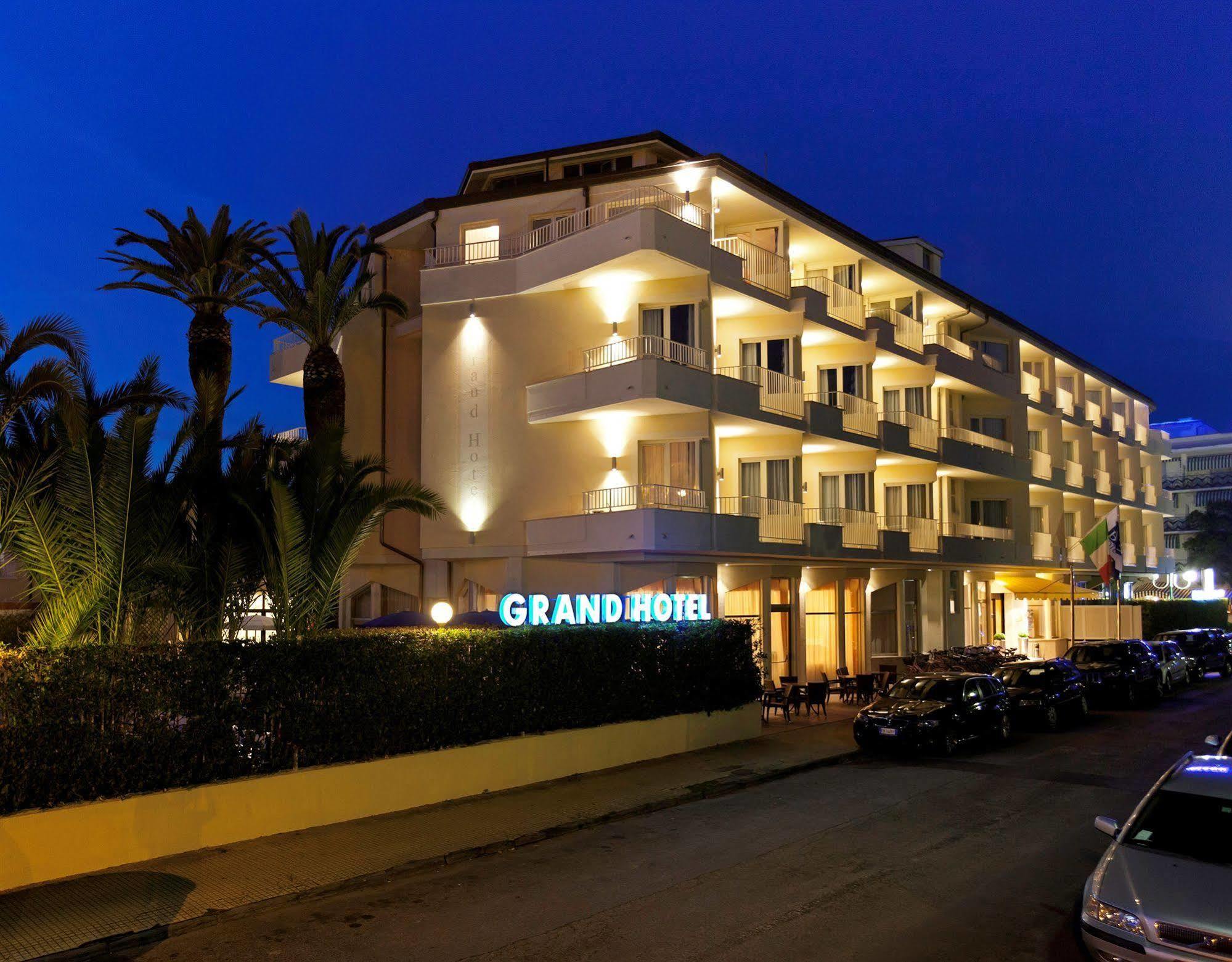 Hotel Grand 4*
